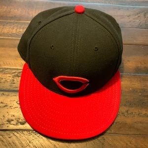 Used Cincinnati Reds hat size 7.25